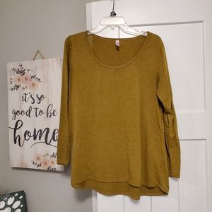 Lularoe long sleeve shirt - lynnae